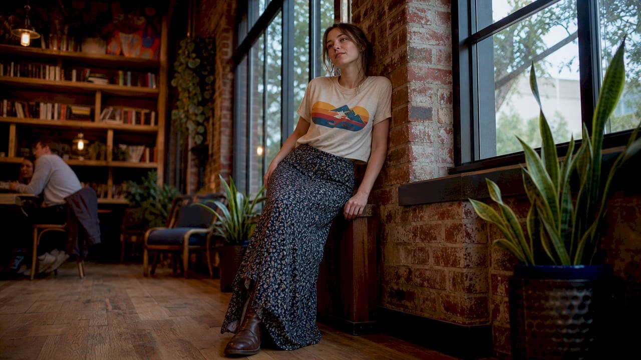 Style Vintage-Inspired Tees in Your Modern Wardrobe
